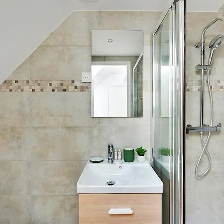 Charming Duplex - 1br/2p - Kremlin-bicetre Hotel 3*